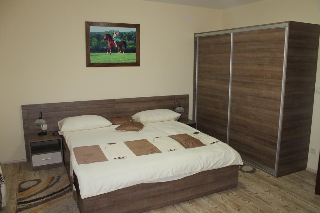 Rooms & Apartment Vinia Bjelovar Dış mekan fotoğraf